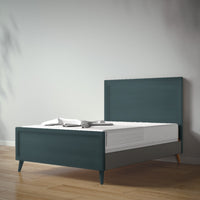 New York Full Bed in Rosemary / Peppercorn finish