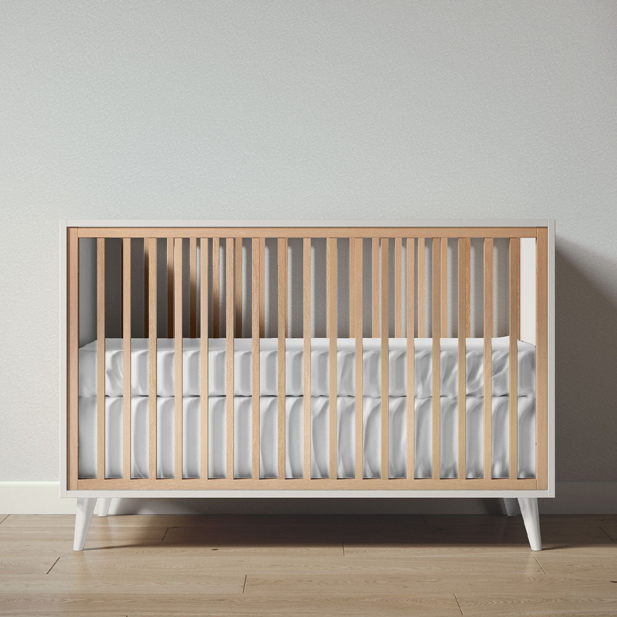 New York Crib in Bianco Satinato / Albero Puro finish