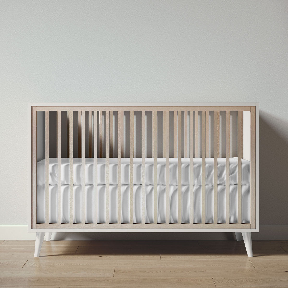 New York Crib in Bianco Satinato / Ash finish