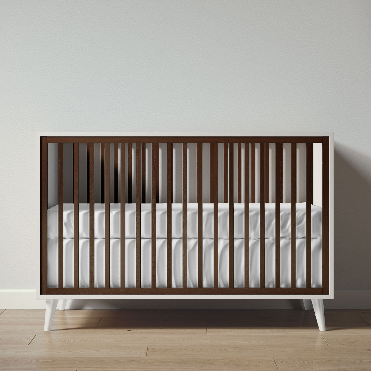 New York Crib in Bianco Satinato / Nocello finish