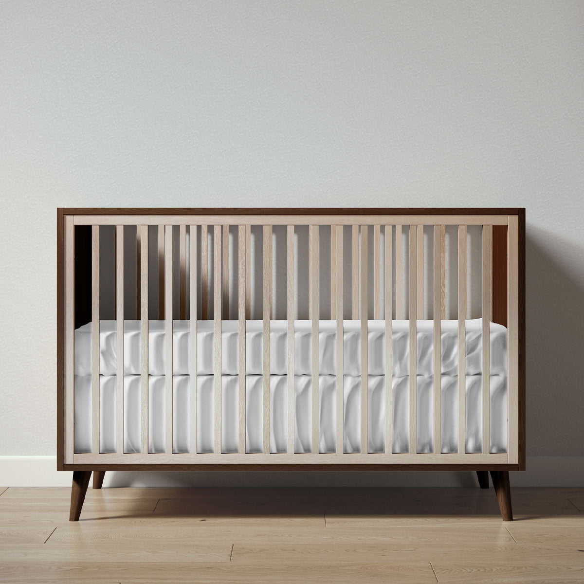 New York Crib in Nocello / Ash finish