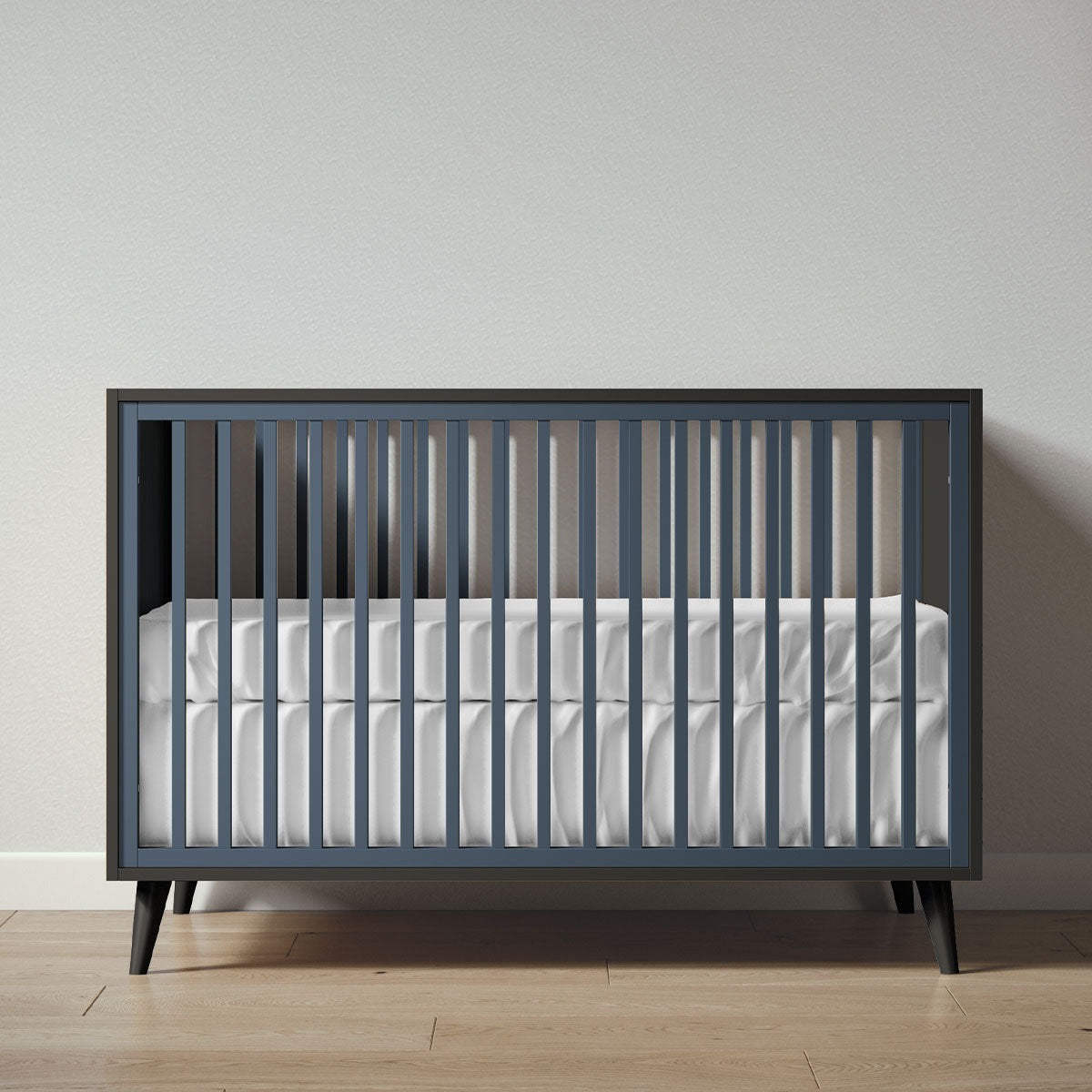 New York Crib in Peppercorn / Navy finish