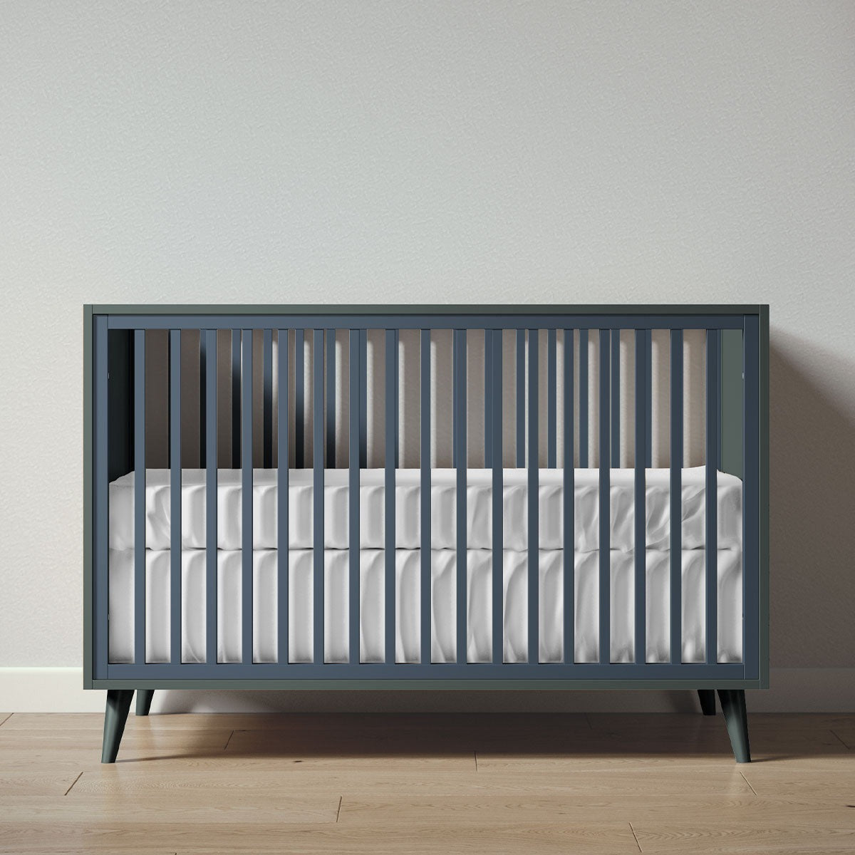 New York Crib in Rosemary / Navy finish