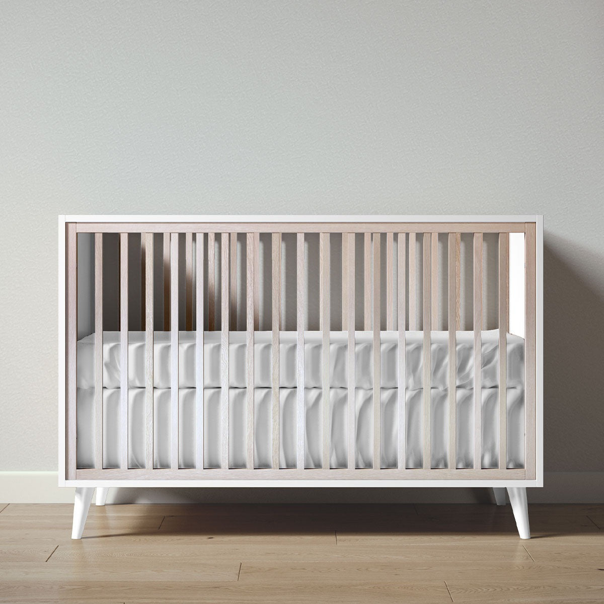 New York Crib in Solid White / Washed White finish
