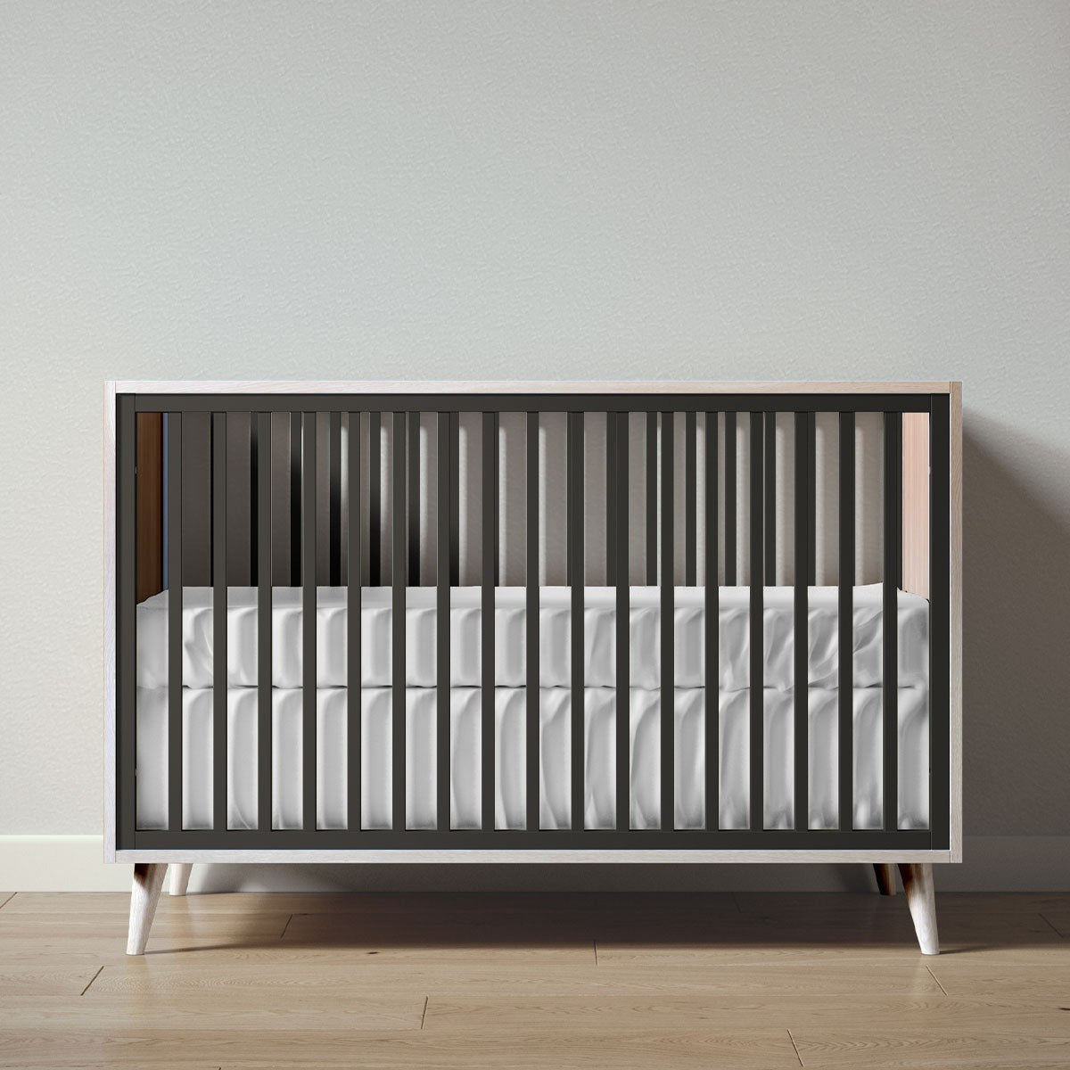 New York Crib in Washed White / Peppercorn finish