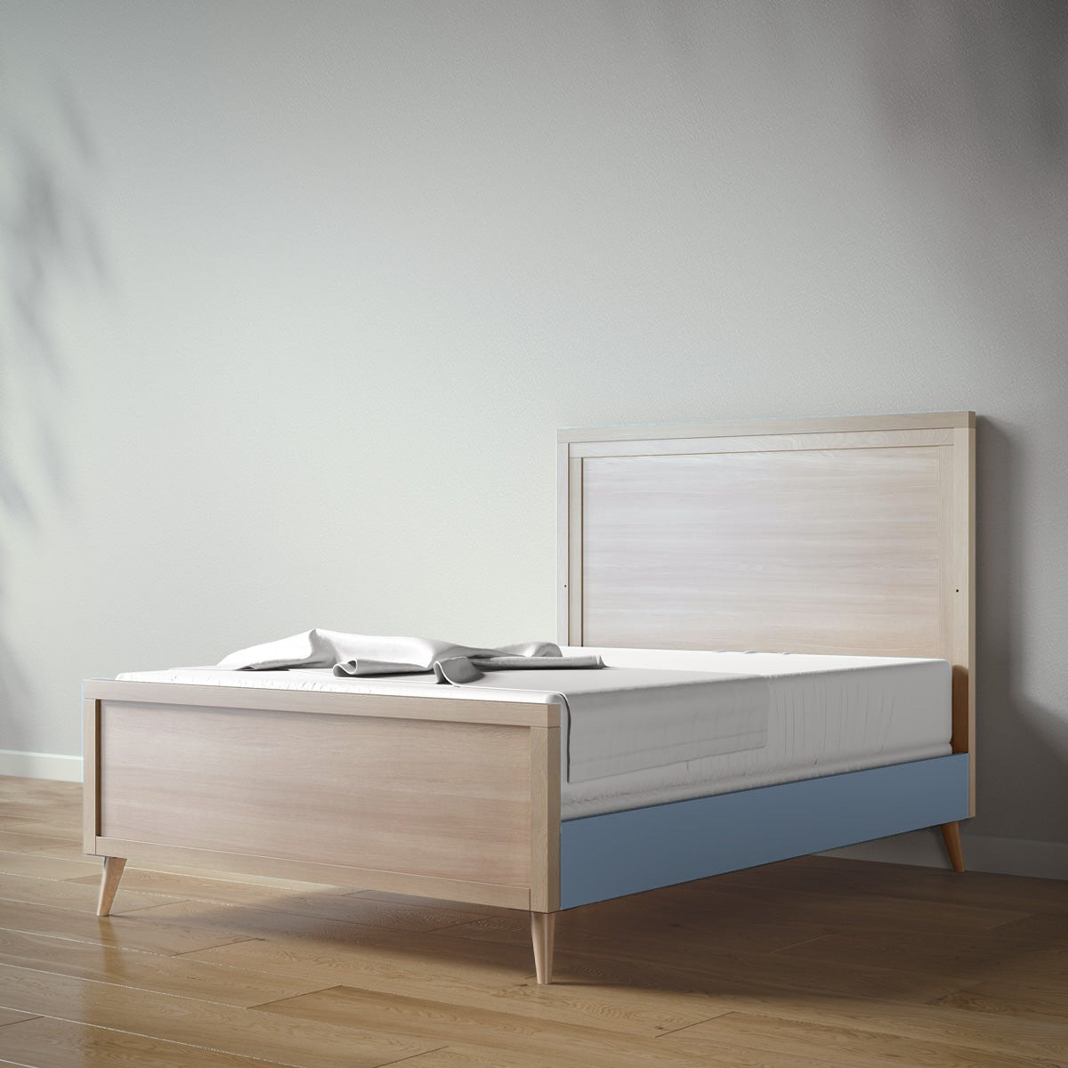 New York Full Bed in Ash / Navy finish