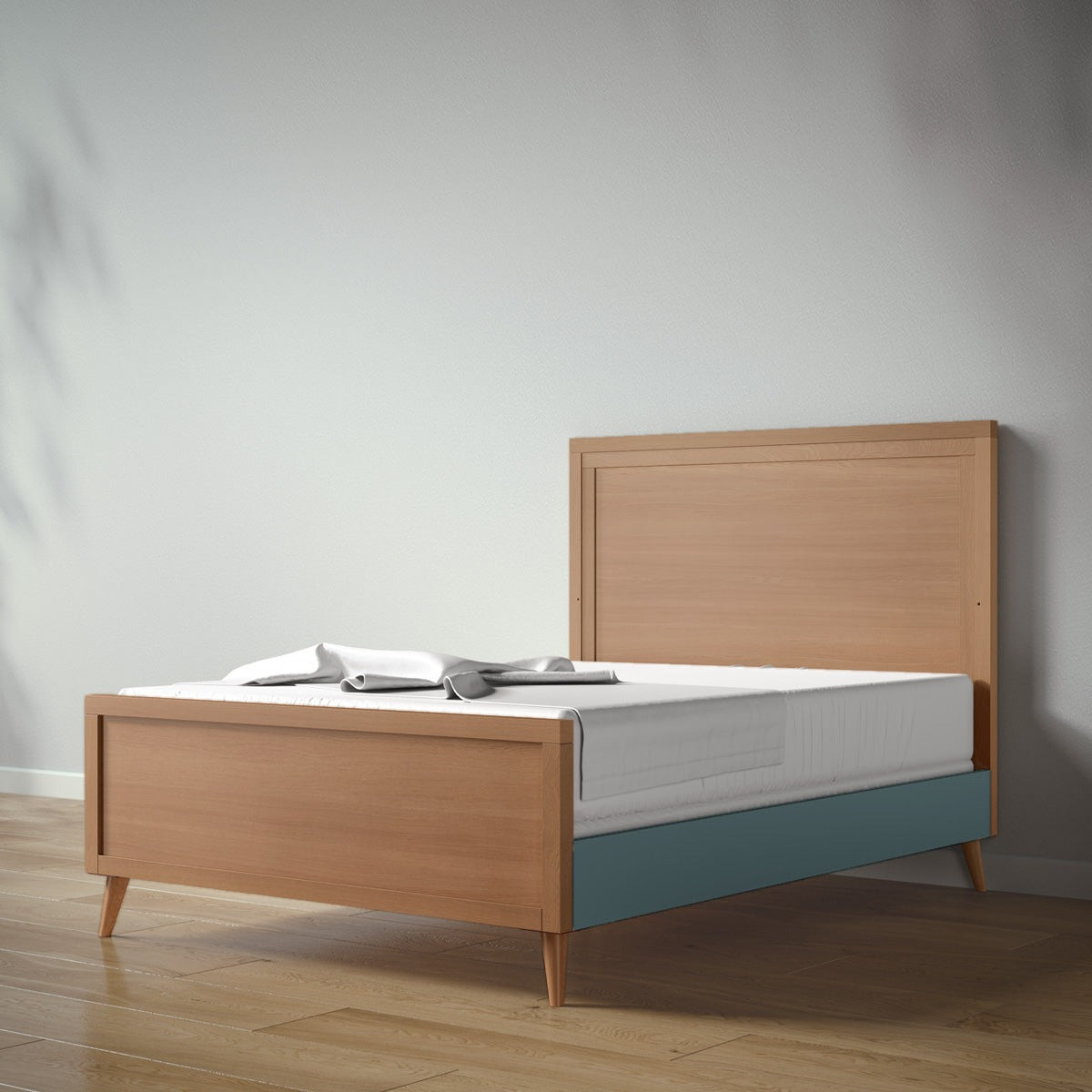 New York Full Bed in Bruno Antico / Rosemary finish