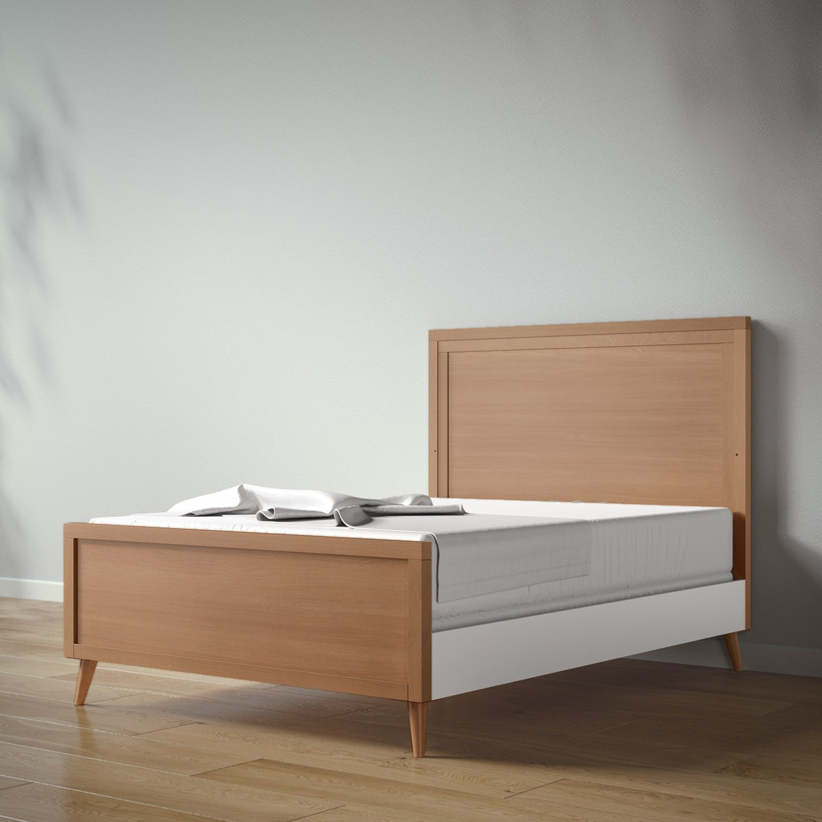 New York Full Bed in Bruno Antico / Solid White finish
