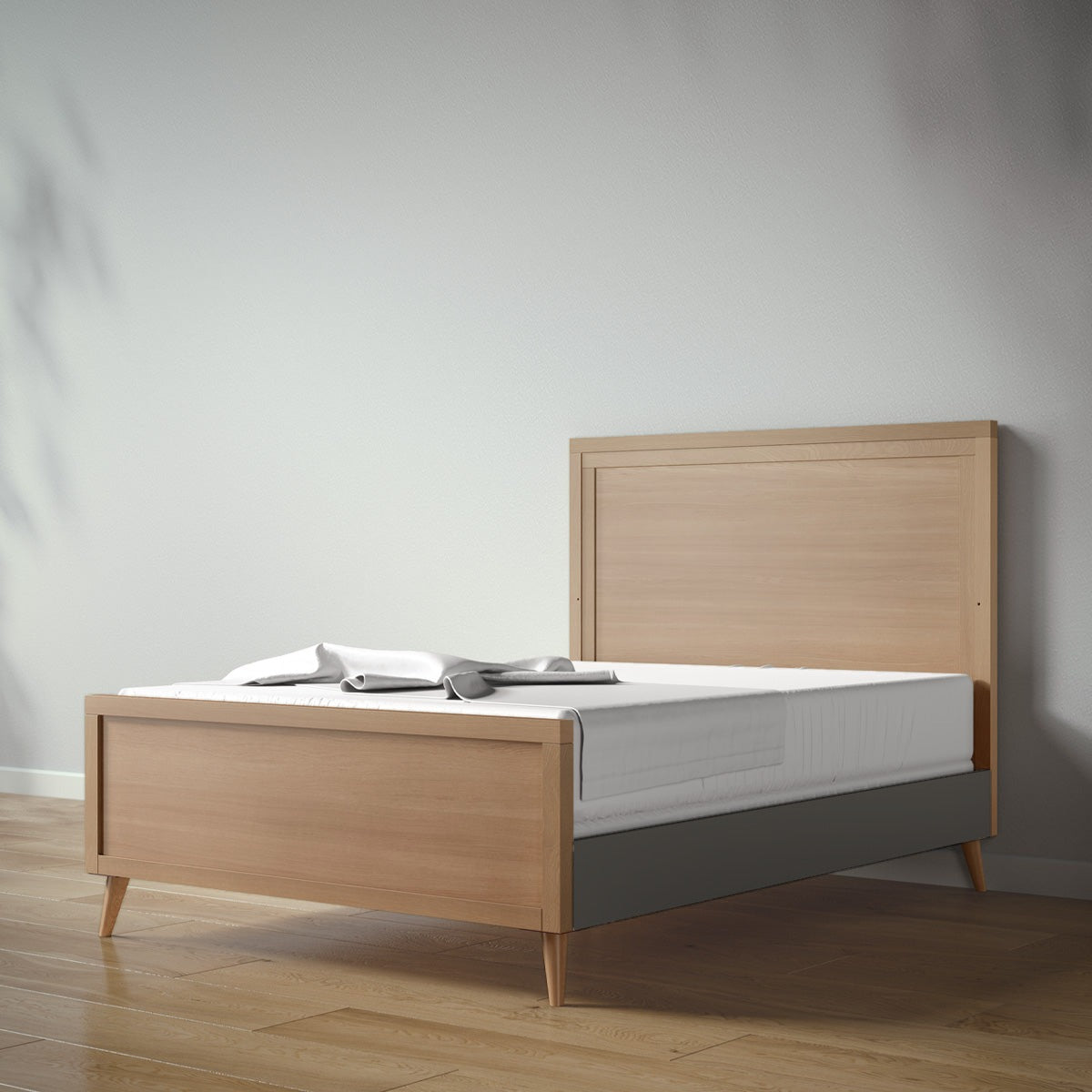 New York Full Bed in Harvest / Peppercorn finish