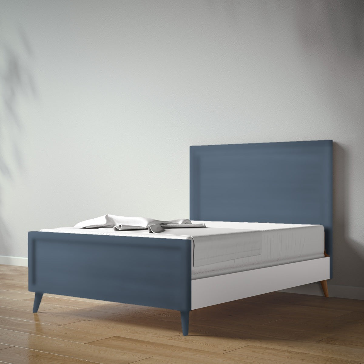 New York Full Bed in Navy / Solid White finish