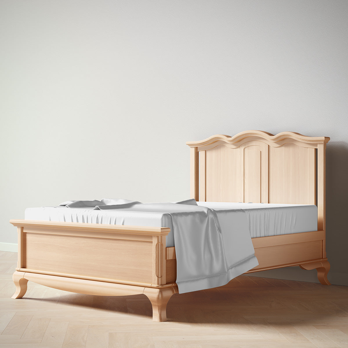 Cleopatra Full Bed / Solid Back
