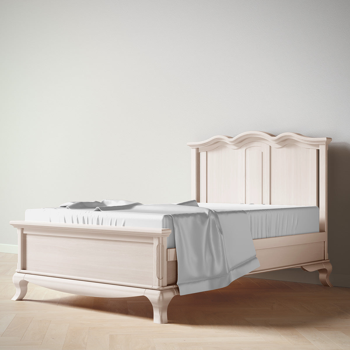 Cleopatra Full Bed / Solid Back