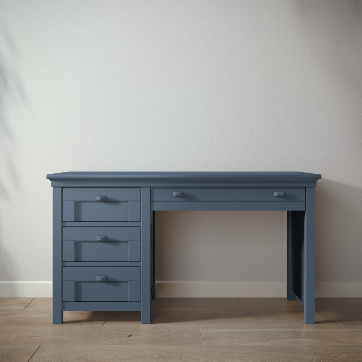 Karisma Desk