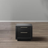 Quadro Nightstand