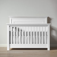 Karisma Convertible Crib / Solid Back in Solid White finish