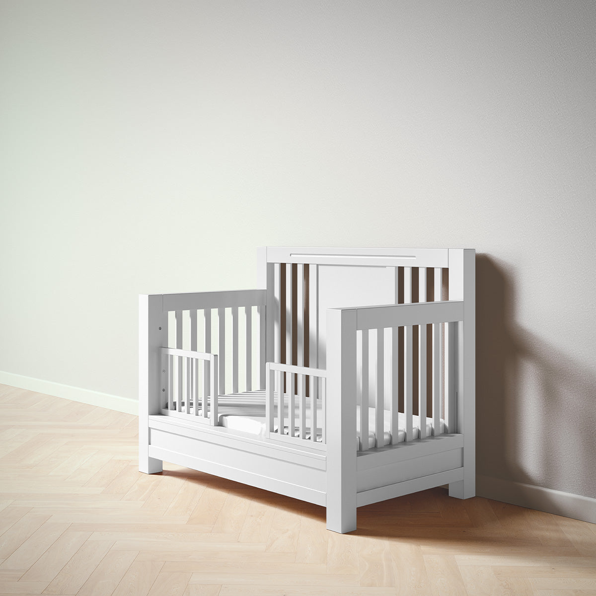 Ventianni Convertible Crib