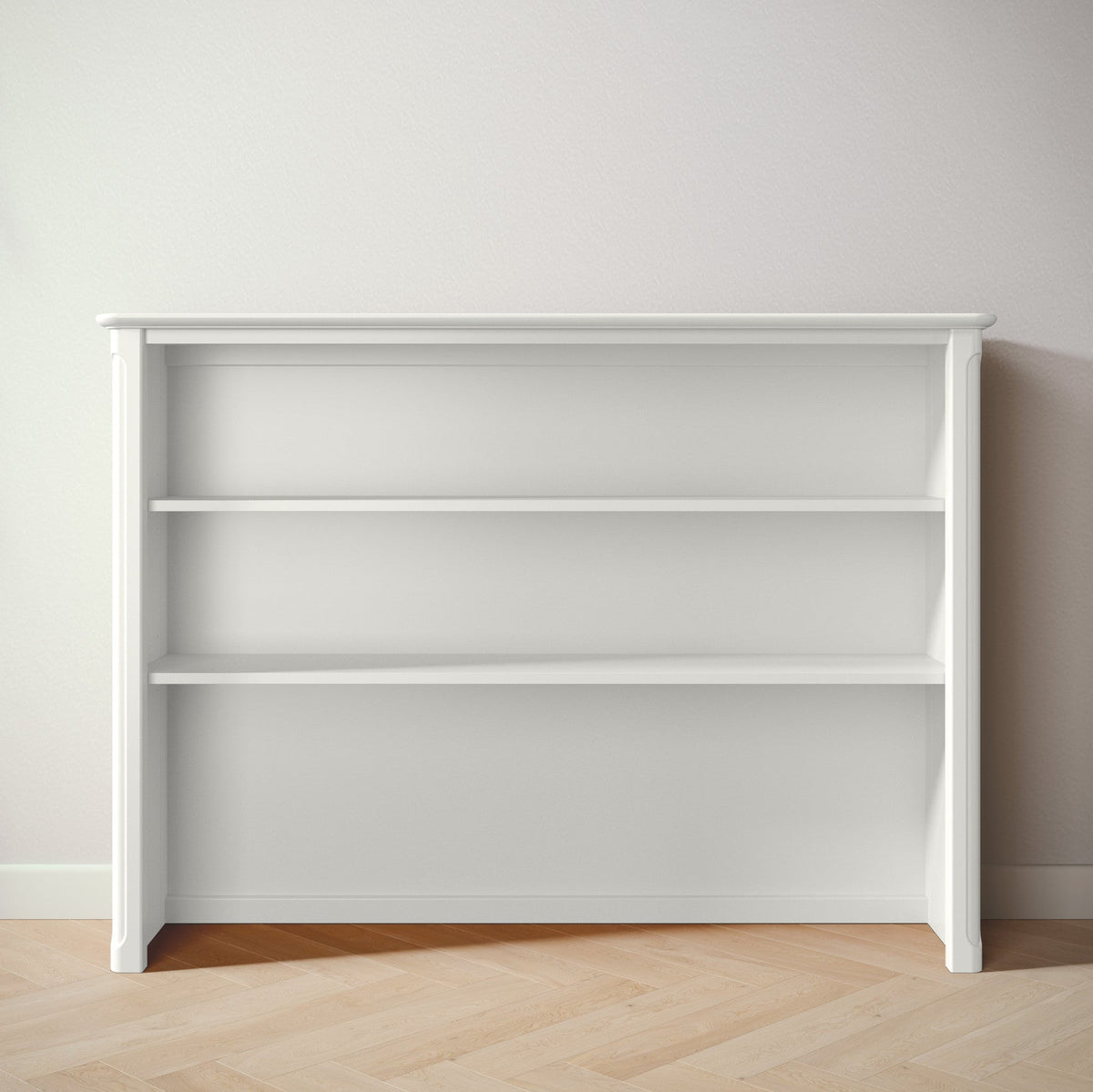 Antonio Hutch in Solid White finish